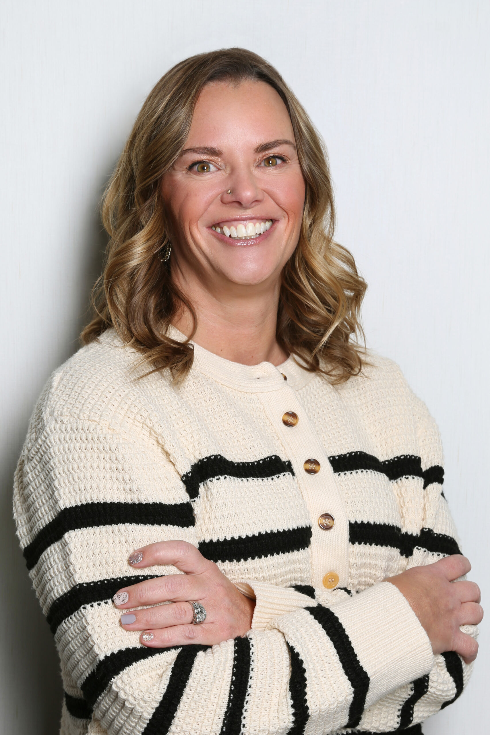 Erin_2 Erin Nasgovitz headshot.