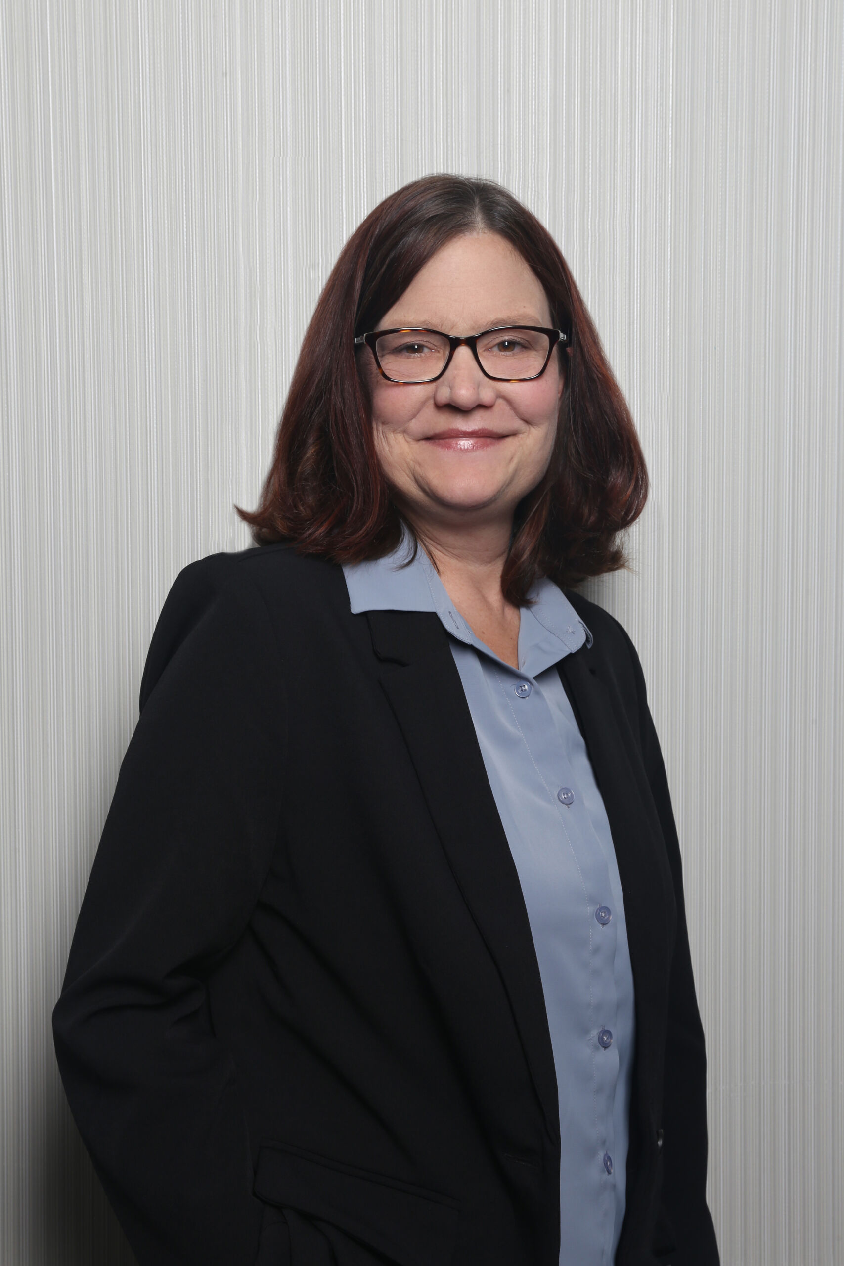 Lesley Shroyer Lesley Shroyer headshot.